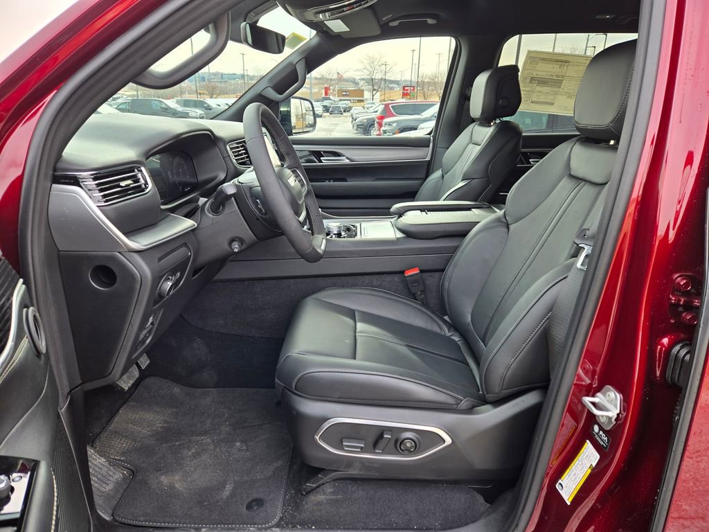 New 2026 Jeep Grand Wagoneer 4WD image 12