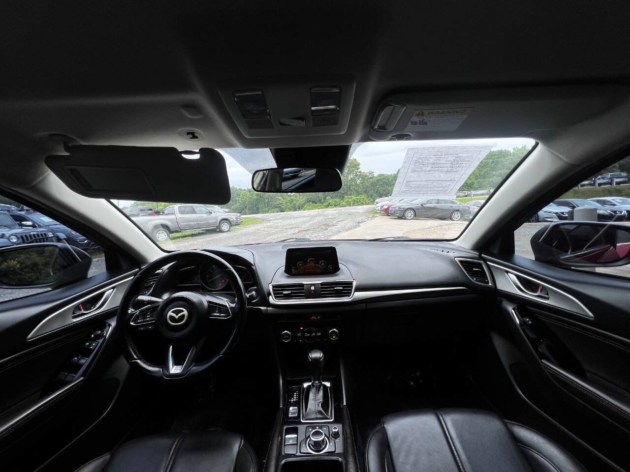 Used 2017 MAZDA MAZDA3 Touring FWD image 12