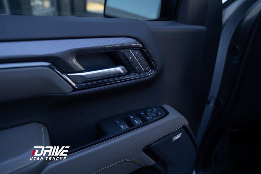 Used 2024 Chevrolet Silverado 1500 ZR2 w/ Technology Package image 34