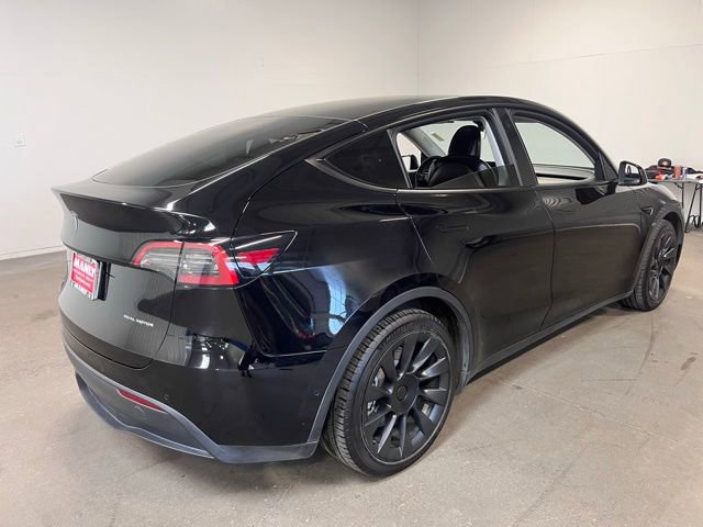 Used 2021 Tesla Model Y Long Range image 3