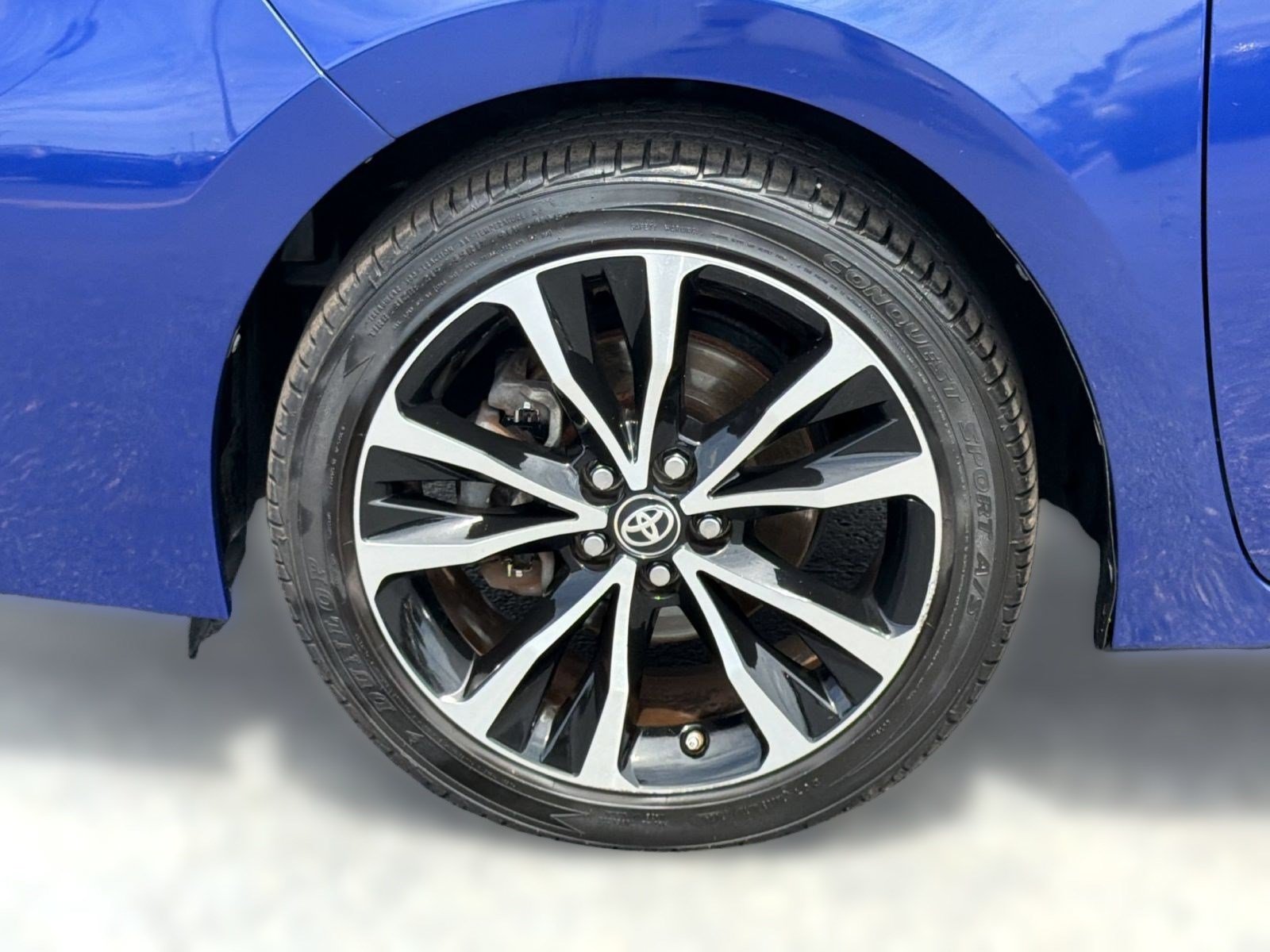 Used 2018 Toyota Corolla SE FWD image 13