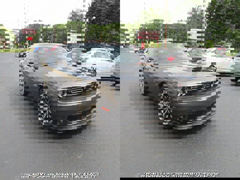 Used 2020 Dodge Challenger R/T image 2