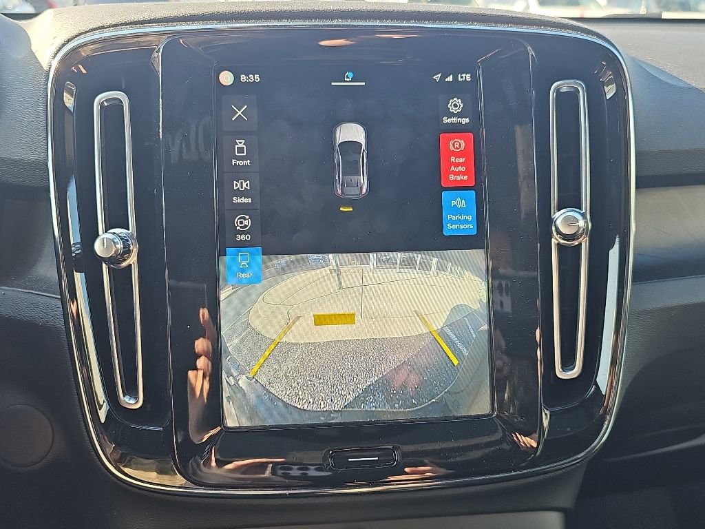 Used 2023 Volvo C40 P8 Recharge Ultimate AWD/4WD image 8