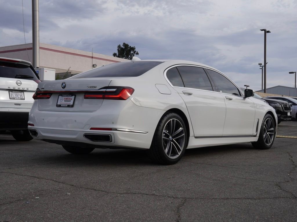 Used 2022 BMW 750i xDrive image 4