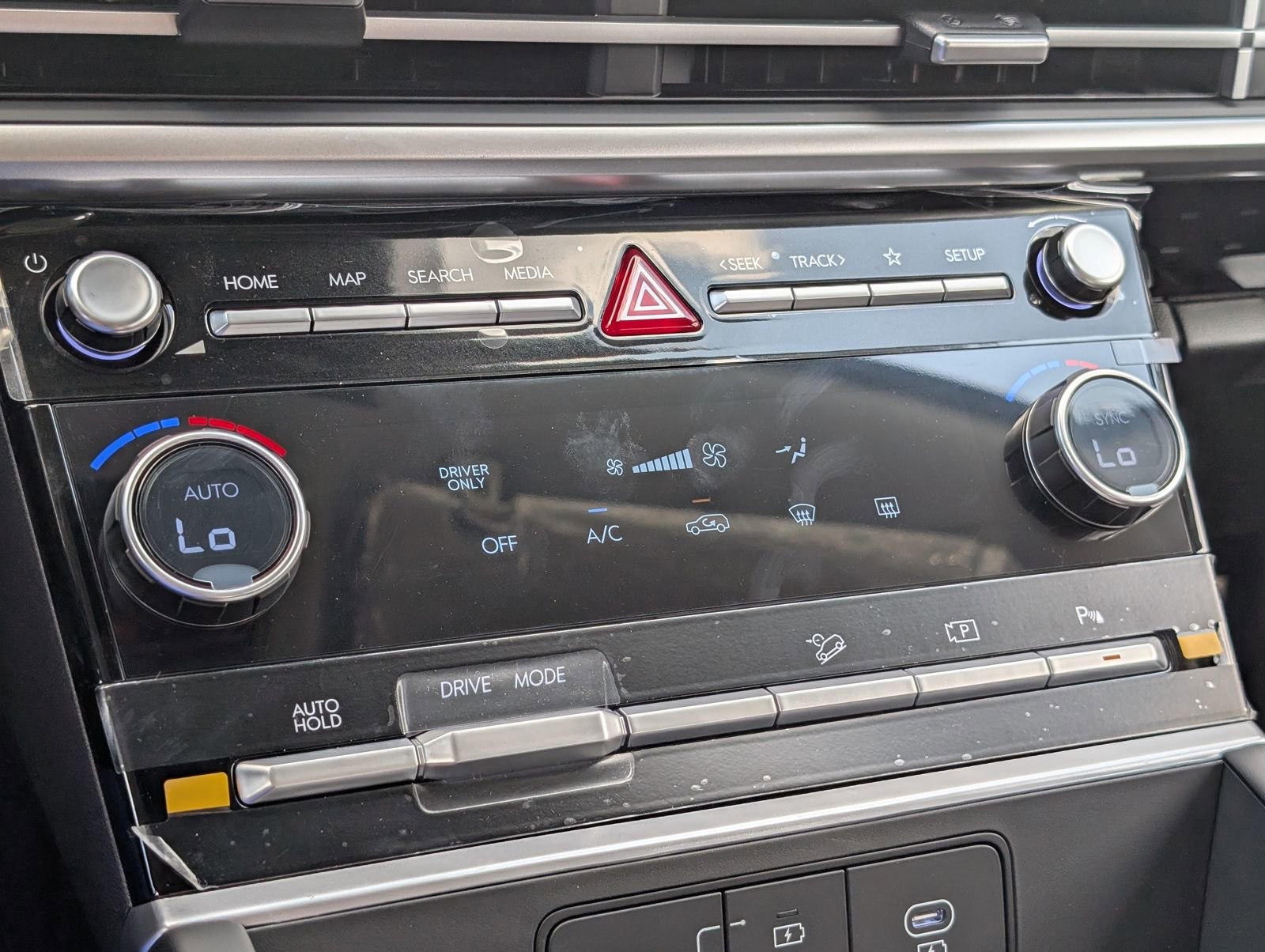 New 2026 Hyundai Santa Fe SE FWD image 22