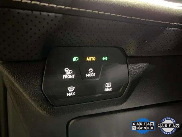 Used 2024 Volkswagen Atlas Cross Sport SEL image 37