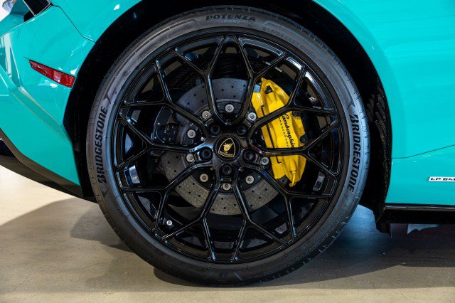 Used 2023 Lamborghini Huracan Tecnica RWD image 24