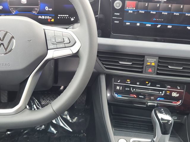 New 2026 Volkswagen Jetta SE image 28