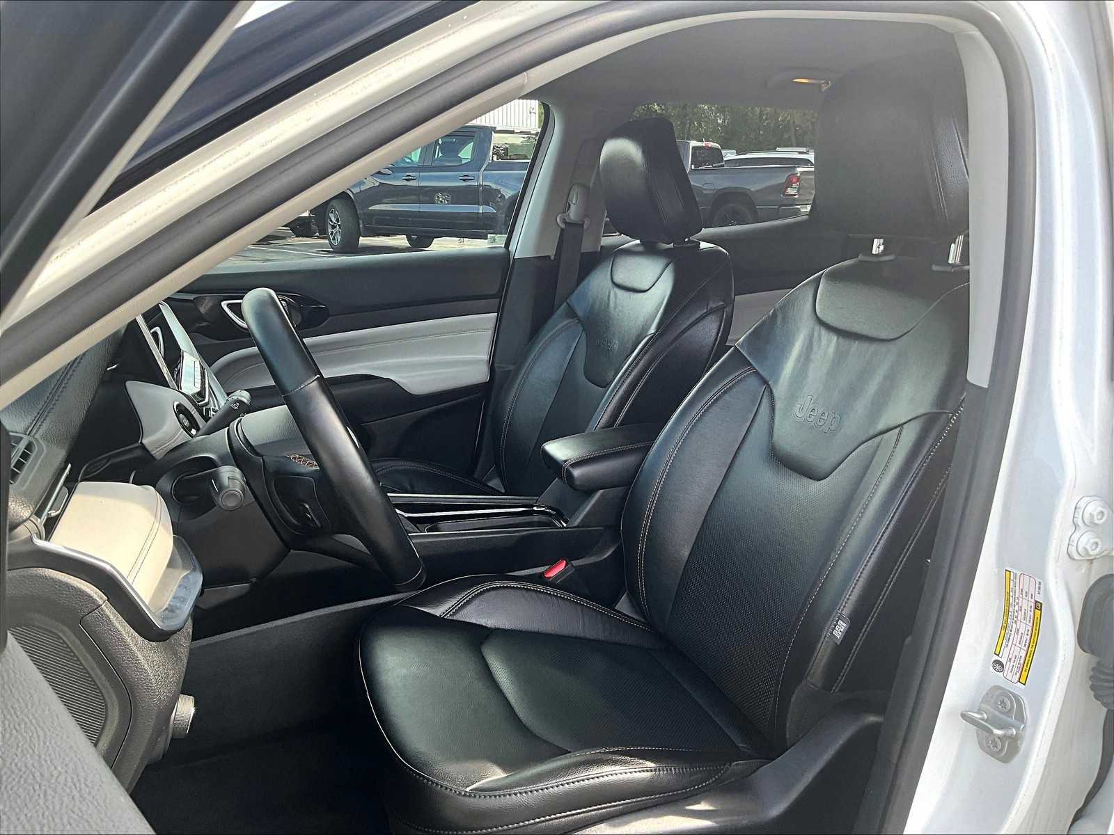 Used 2022 Jeep Compass Limited image 10