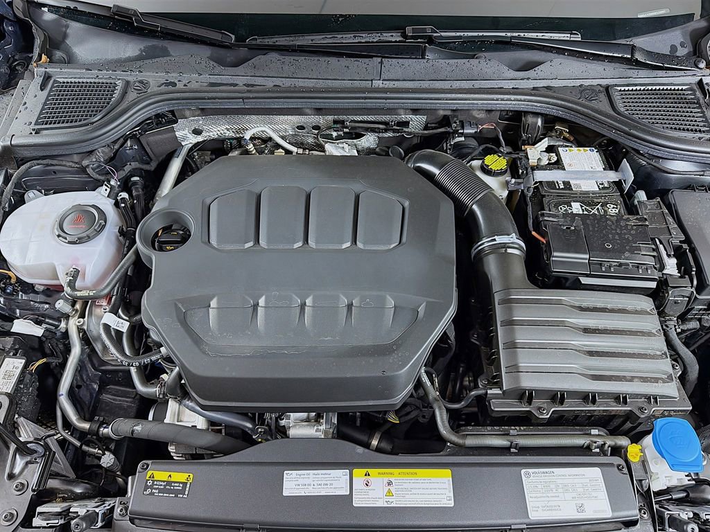 Used 2025 Volkswagen GTI SE image 17