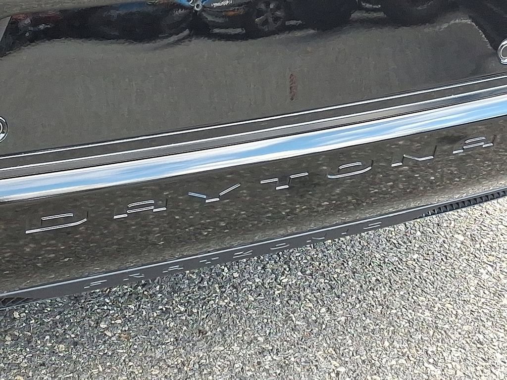 Used 2024 Dodge Charger R/T w/ Plus Group image 32