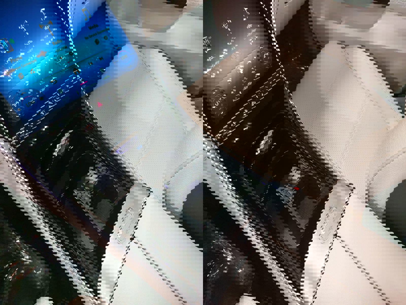 Used 2023 Mercedes-Benz C 300 C 300 image 27