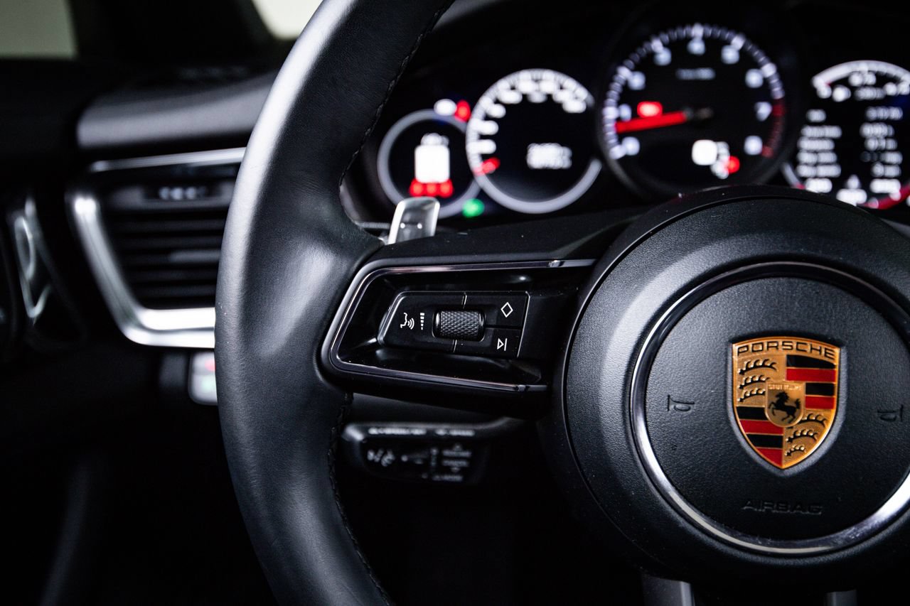 Certified 2023 Porsche Panamera image 17