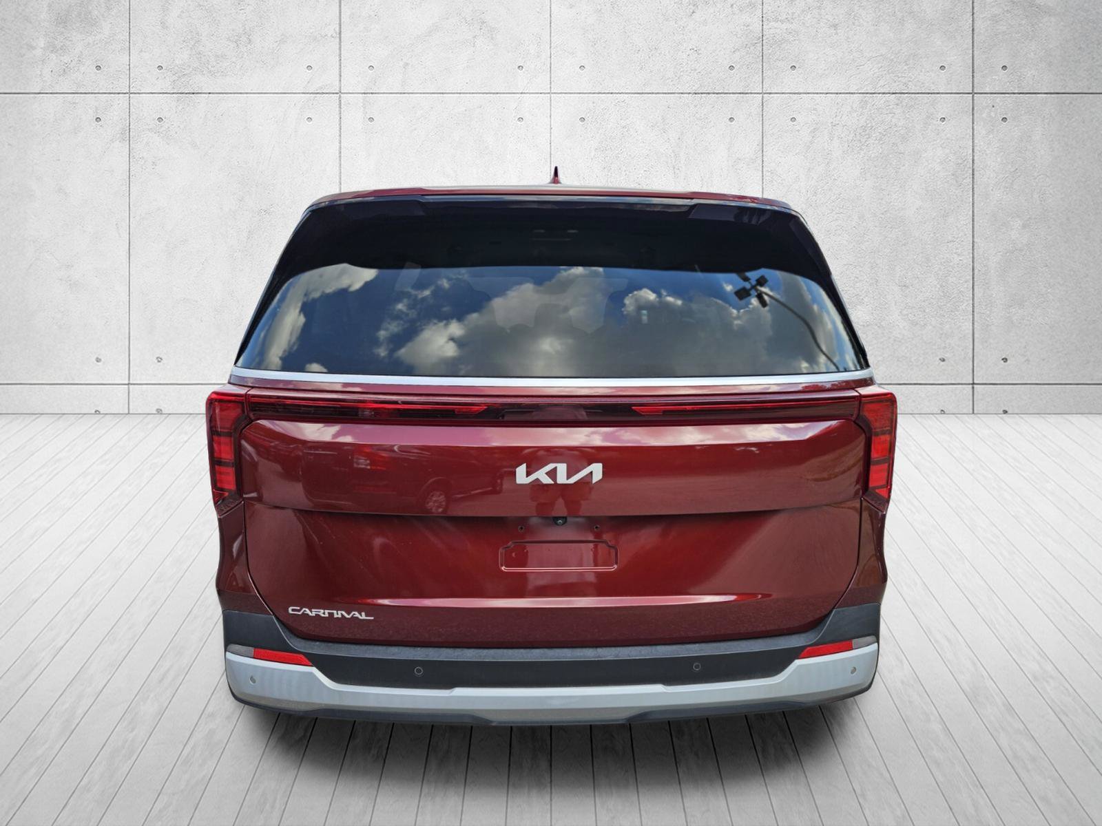 Used 2025 Kia Carnival FWD image 10