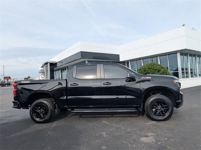 Used 2021 Chevrolet Silverado 1500 LT Trail Boss image 3
