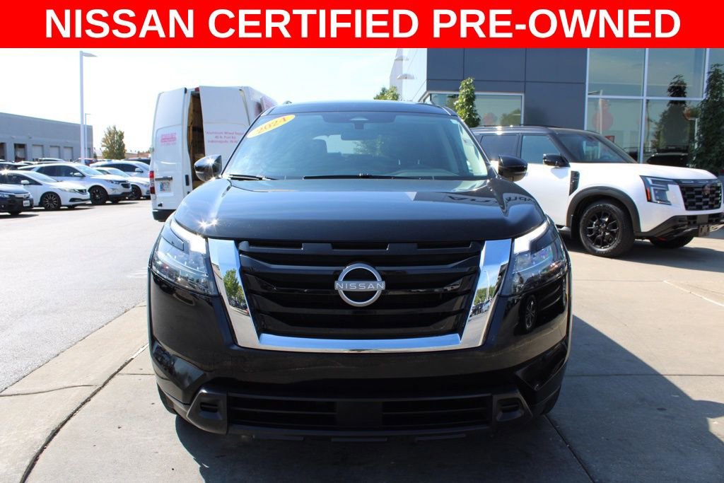 Certified 2024 Nissan Pathfinder SV image 2