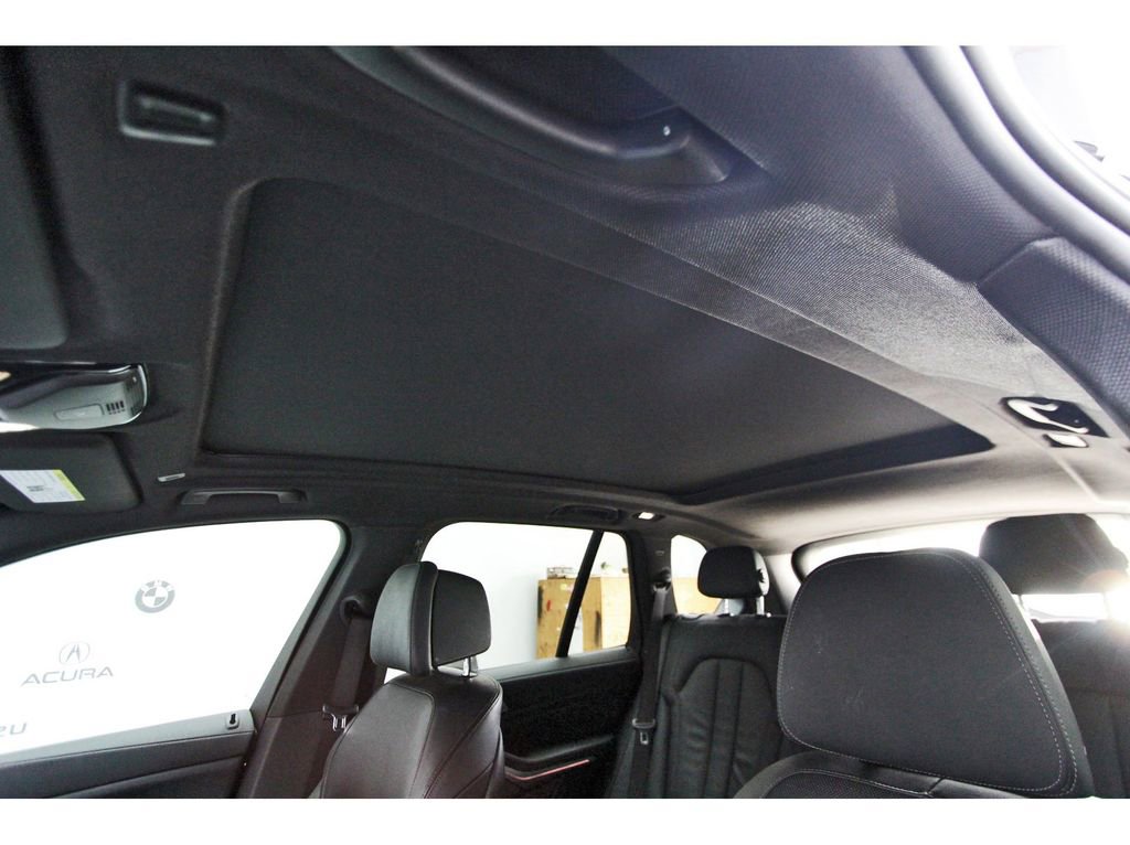 Used 2022 BMW X5 M50i image 20