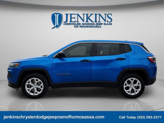 Used 2024 Jeep Compass Sport image 5