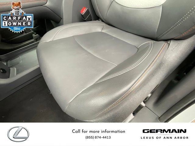 Used 2023 Toyota Sienna XSE image 21