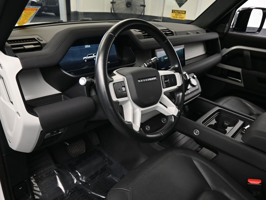 Used 2022 Land Rover Defender 110 S image 10