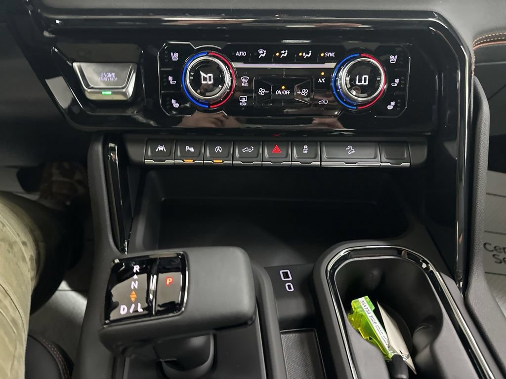 New 2026 GMC Sierra 1500 AT4 w/ AT4 Premium Package AWD/4WD image 41