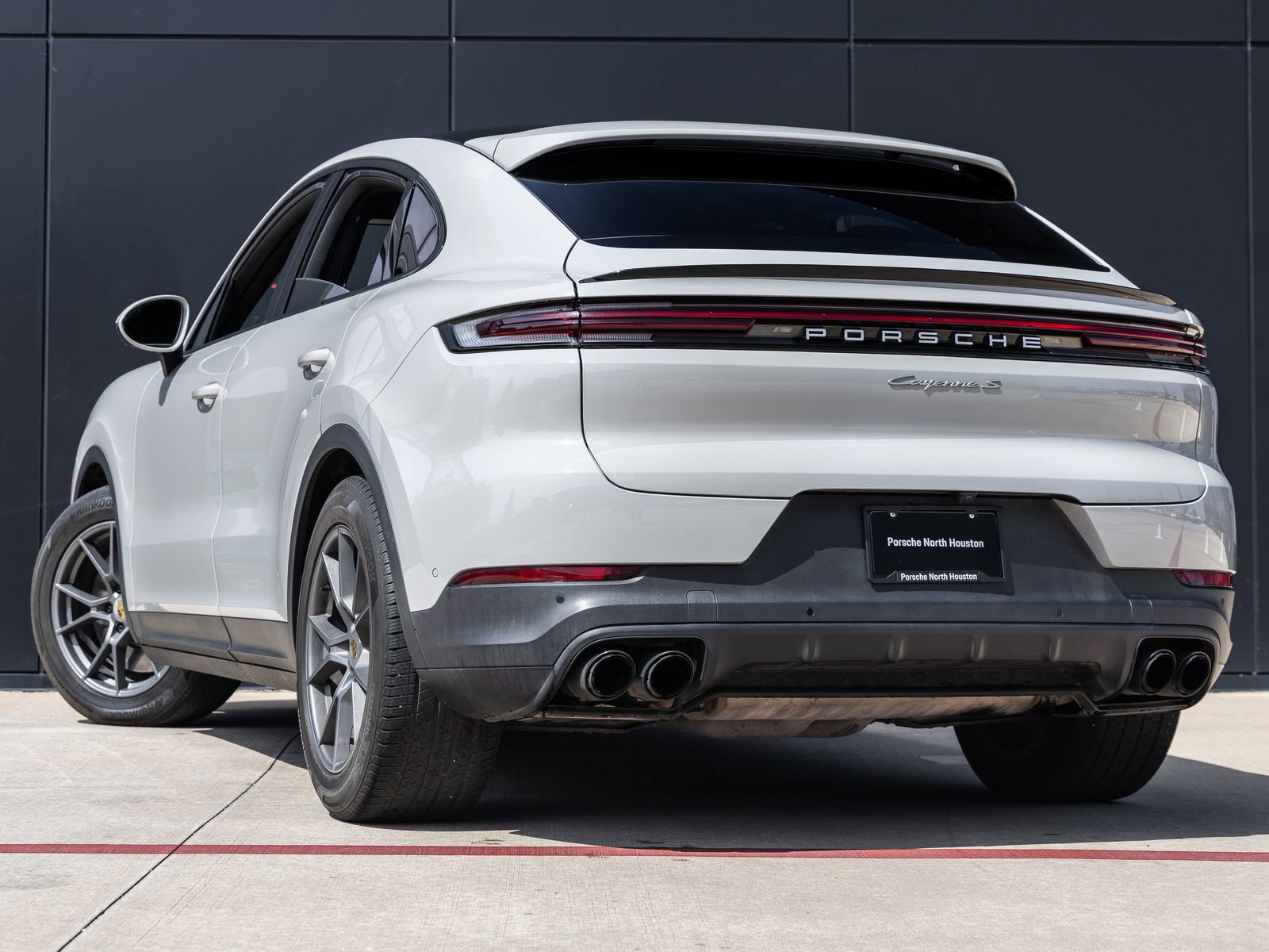 Certified 2024 Porsche Cayenne S w/ Premium Package Plus (PP1) image 3