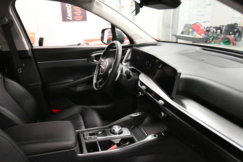 Used 2025 Kia Sorento EX AWD/4WD image 30