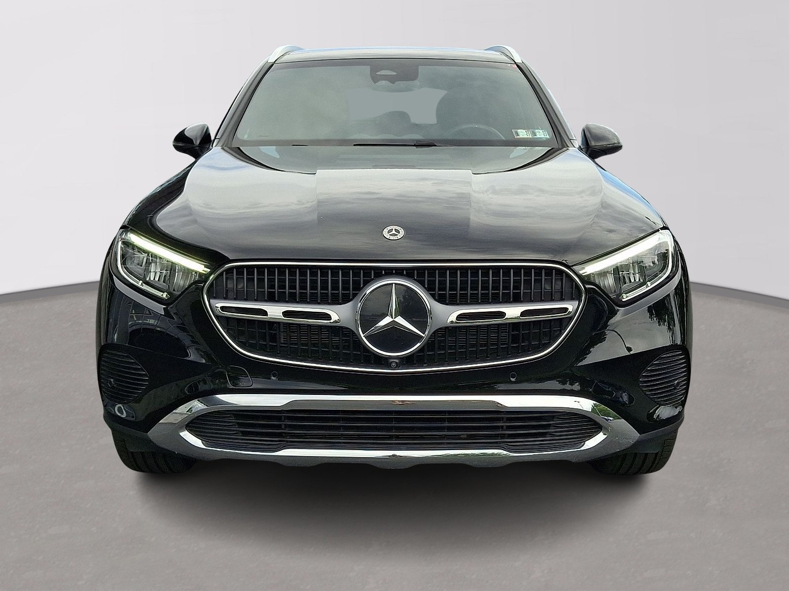 Certified 2025 Mercedes-Benz GLC 300 4MATIC image 2