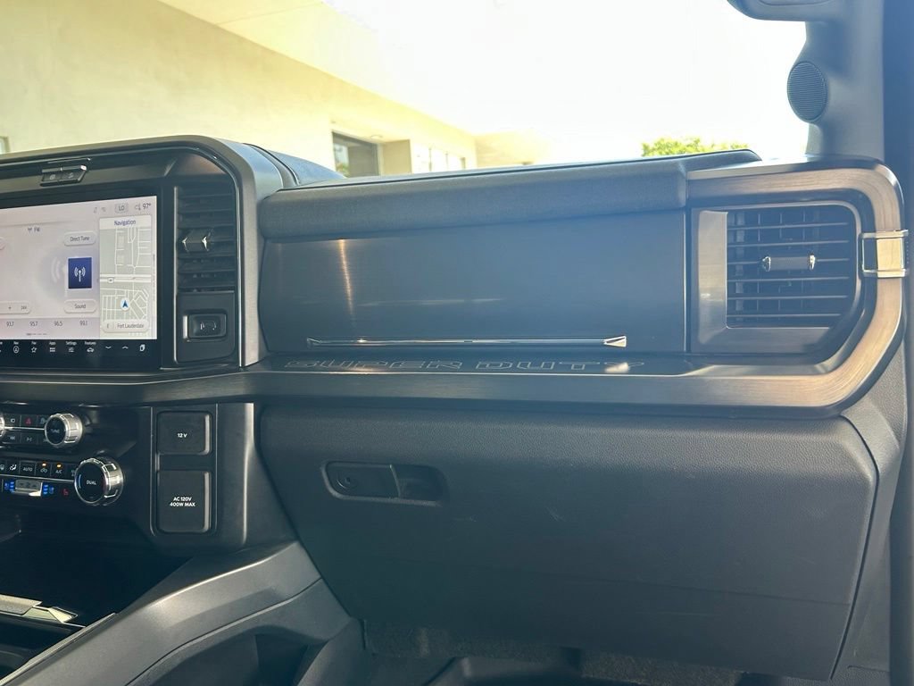 Used 2025 Ford F350 Lariat AWD/4WD image 29