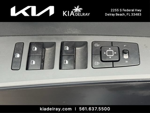 Certified 2023 Kia Niro LX FWD image 16