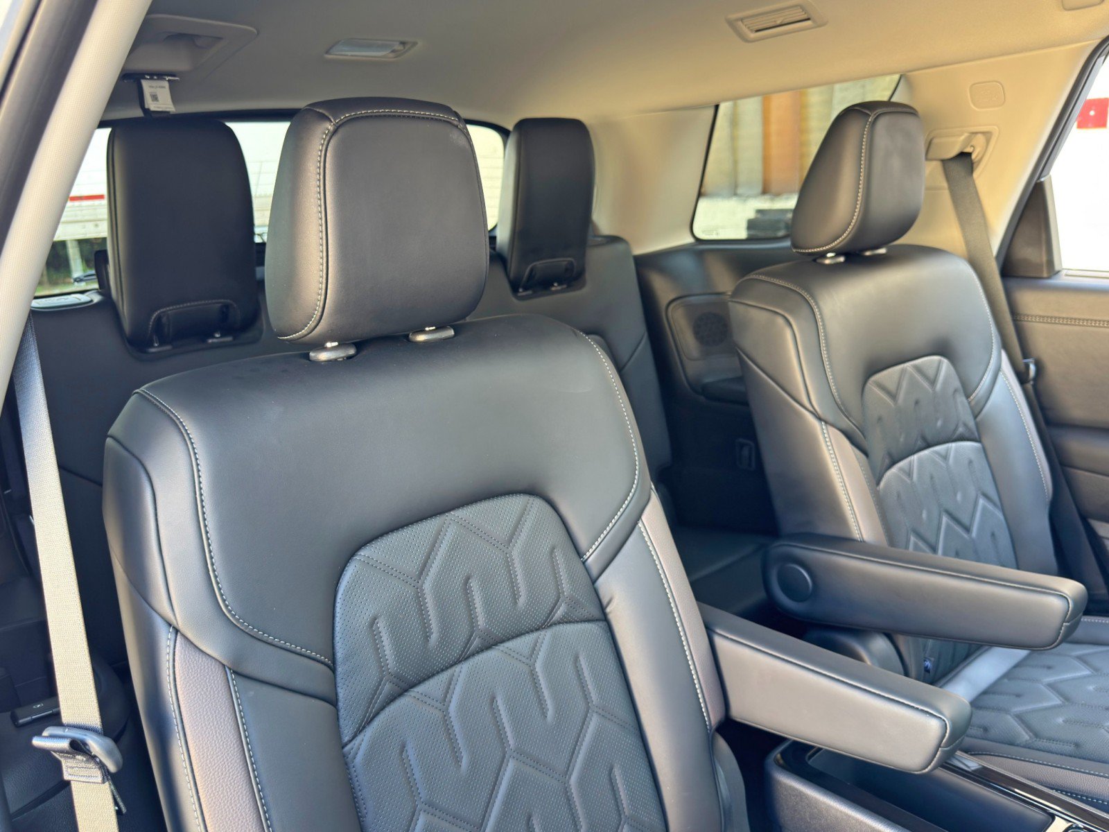 Used 2026 Nissan Pathfinder Platinum FWD image 42