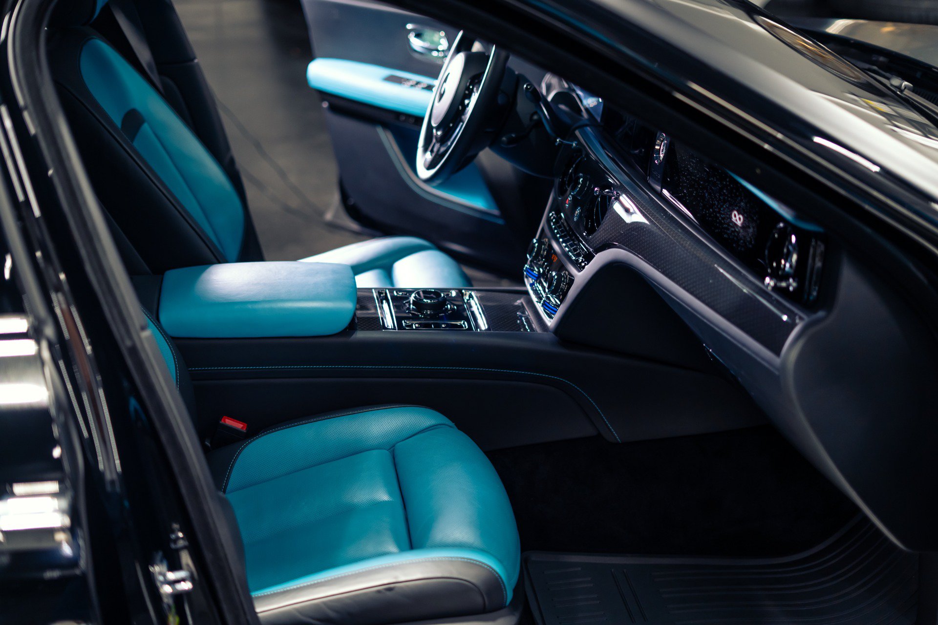 Used 2022 Rolls-Royce Ghost Black Badge AWD/4WD image 20