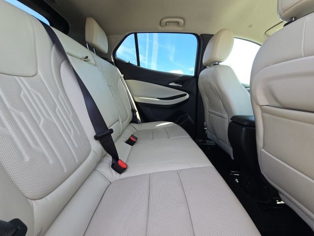 Used 2024 Buick Encore GX Avenir w/ Avenir Convenience Package FWD image 14