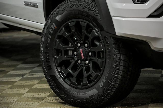 New 2026 GMC Canyon Elevation w/ Convenience Package image 3