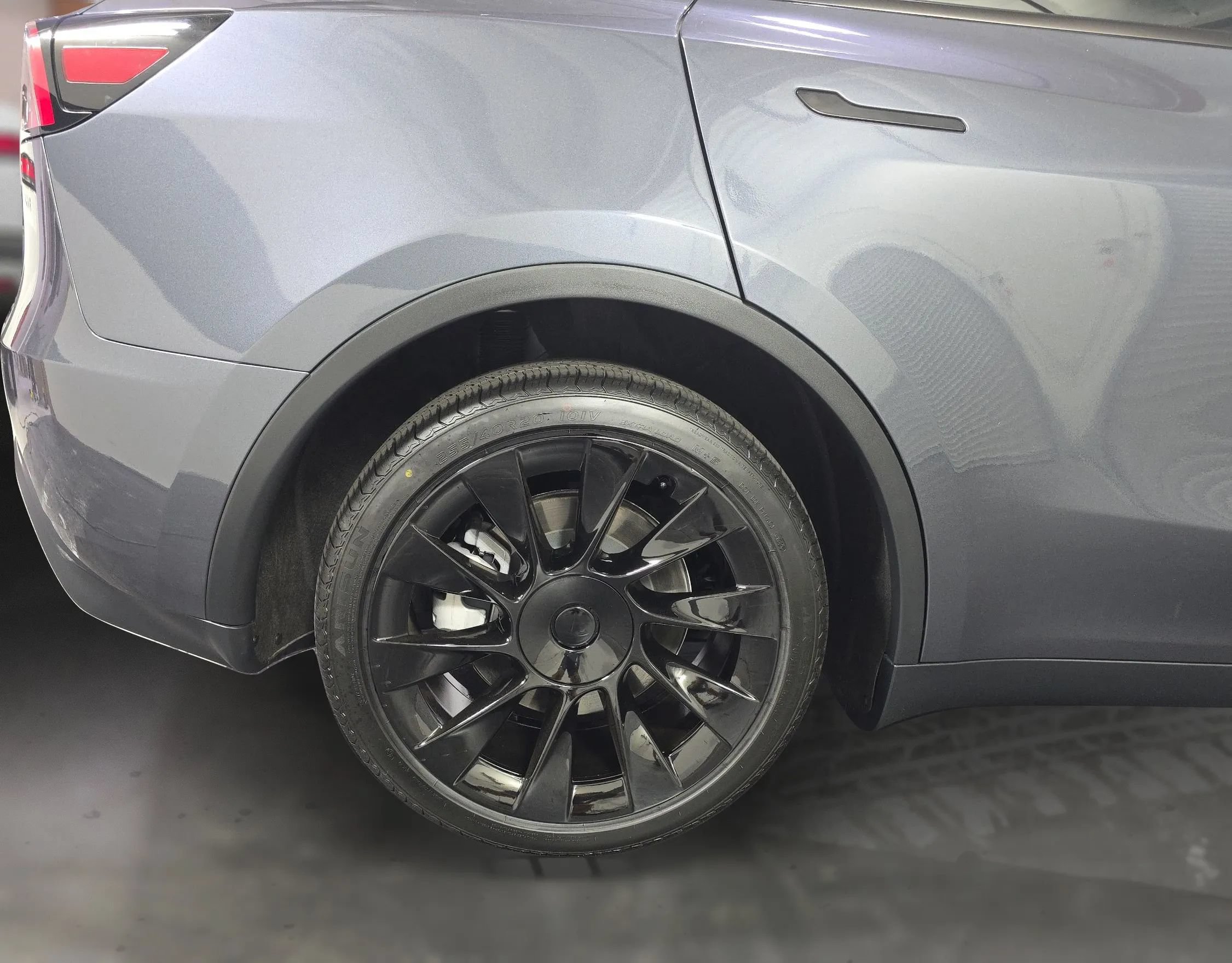 Used 2023 Tesla Model Y Long Range AWD/4WD image 18