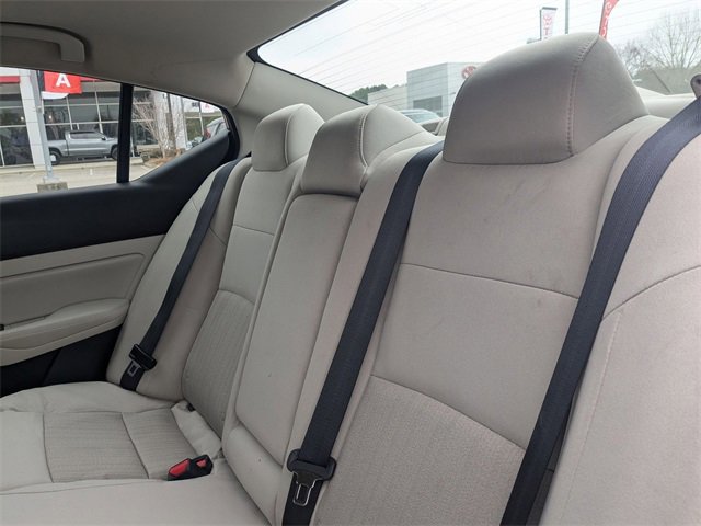 Used 2025 Nissan Altima 2.5 SV image 26