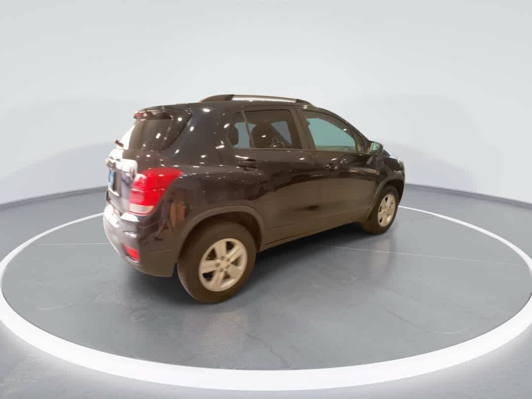 Used 2022 Chevrolet Trax LT w/ Driver Confidence Package AWD/4WD image 8