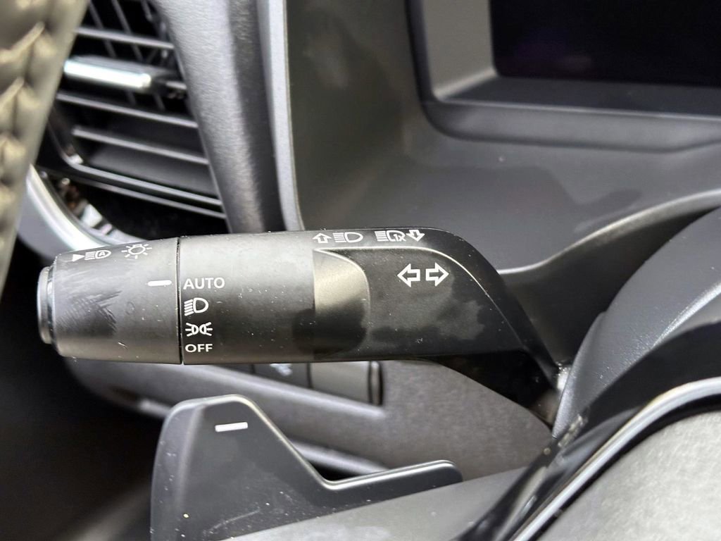 Certified 2025 Nissan Rogue SL w/ Tech Package image 26