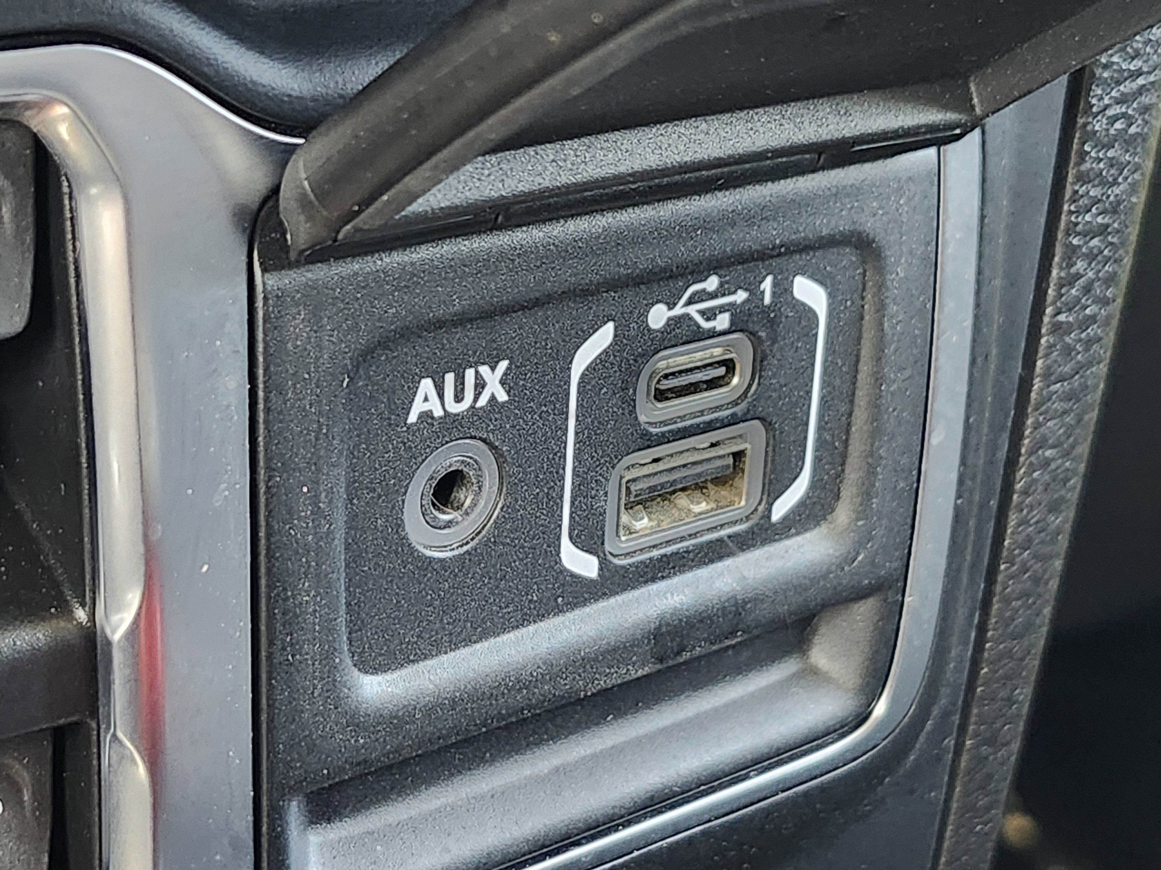 Used 2024 Jeep Wrangler Rubicon w/ Convenience Group image 30