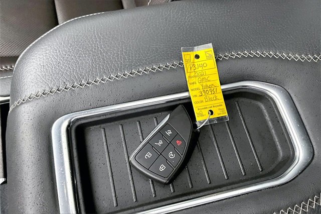 Used 2021 GMC Yukon Denali image 36