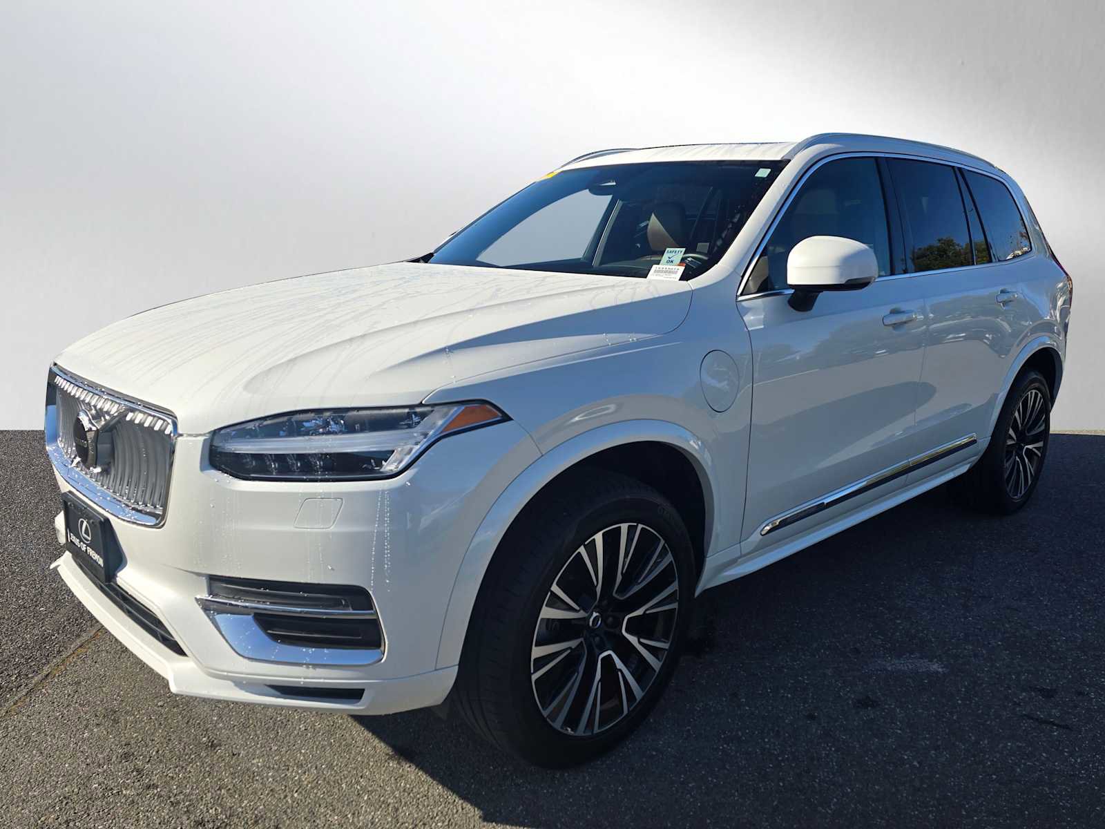 Used 2023 Volvo XC90 T8 Core w/ Climate Package image 7