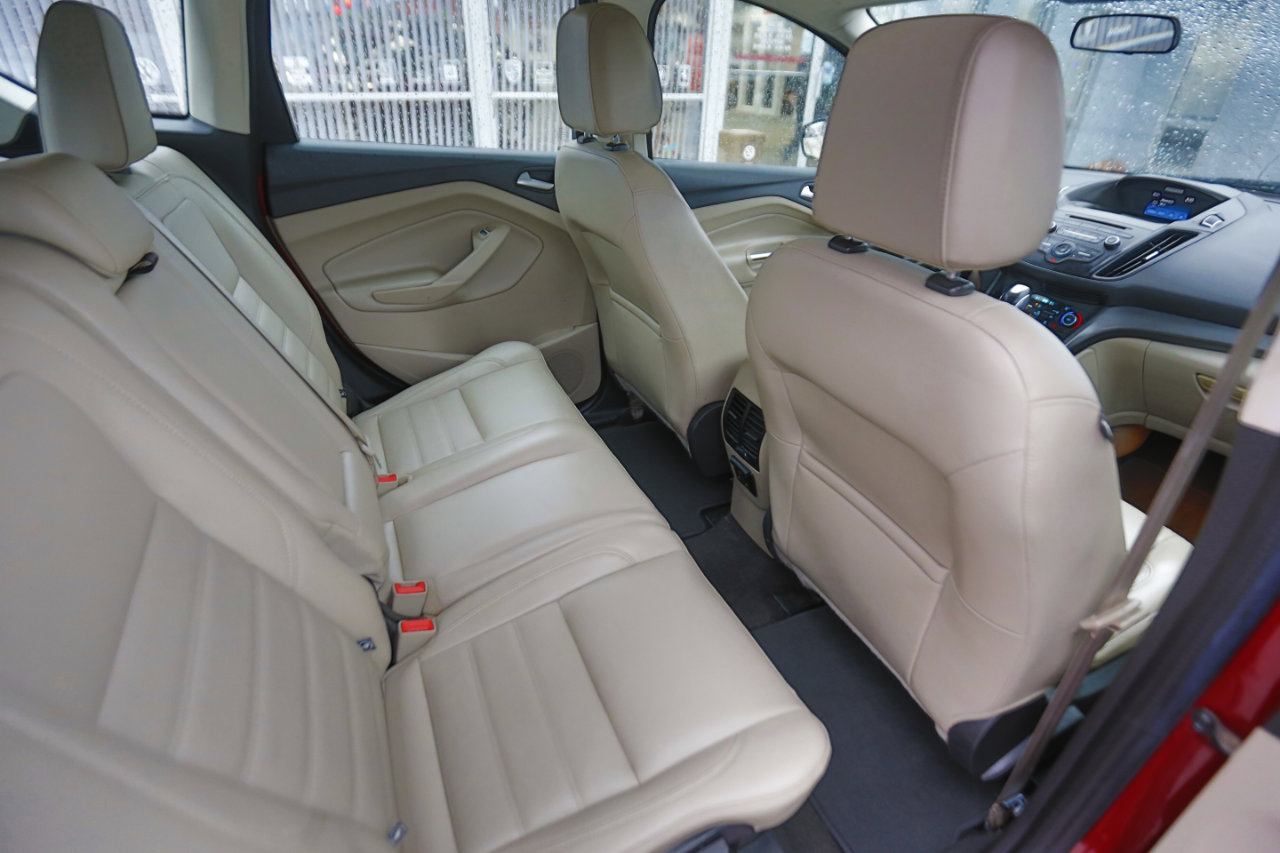 Used 2017 Ford C-MAX Energi SE w/ Equipment Group 402A image 17