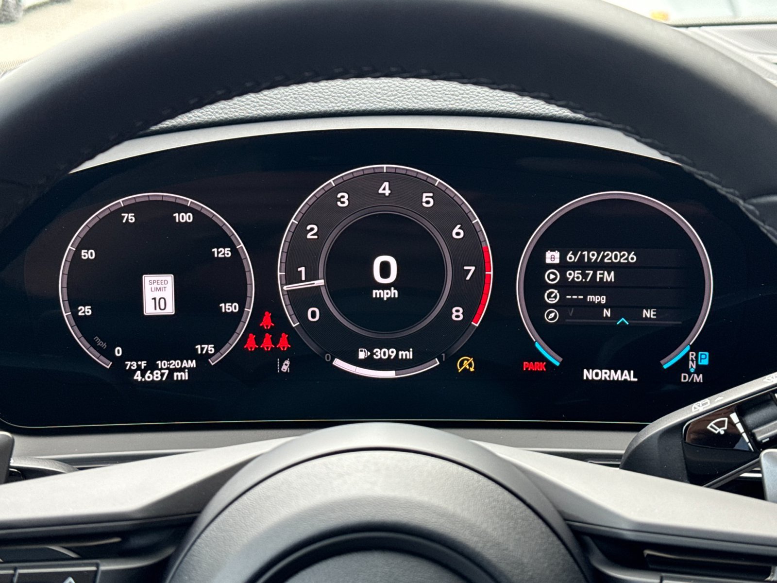Certified 2026 Porsche Cayenne AWD/4WD image 31