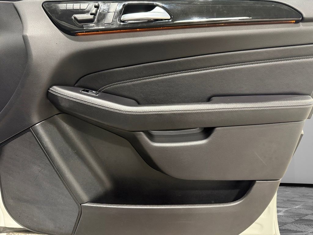 Used 2015 Mercedes-Benz ML 400 4MATIC image 12