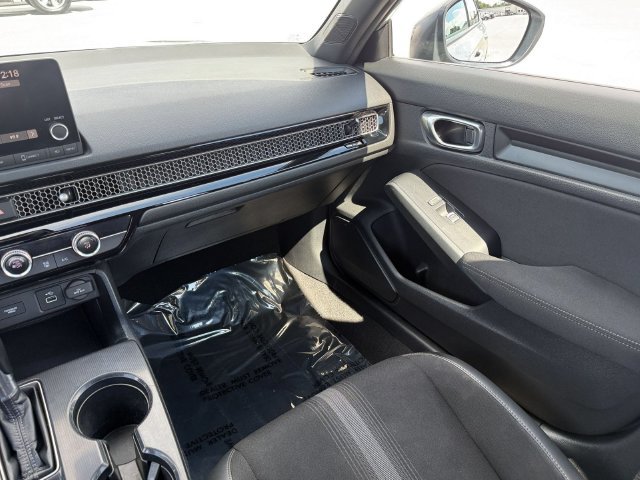 Used 2023 Honda Civic Sport image 15