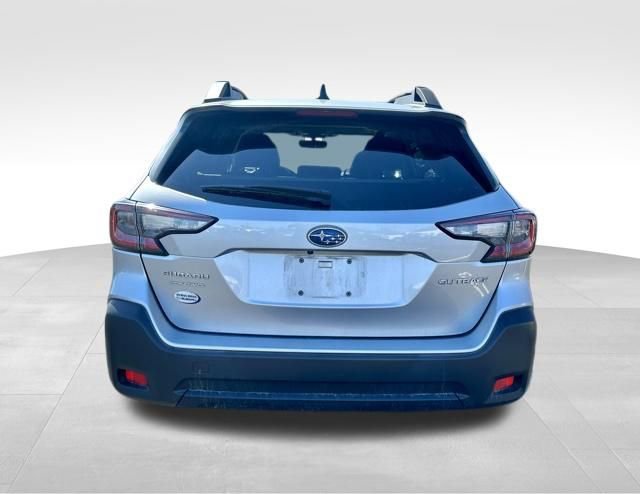 Used 2024 Subaru Outback Premium image 6