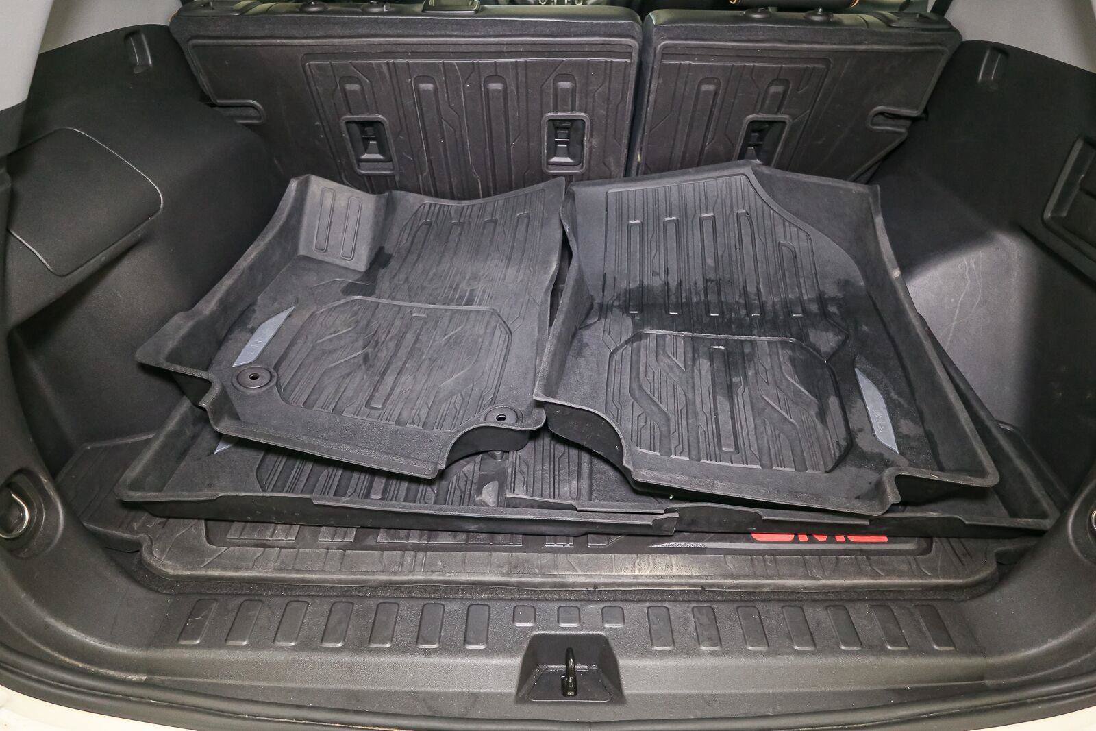 Used 2023 GMC Terrain AT4 AWD/4WD image 14