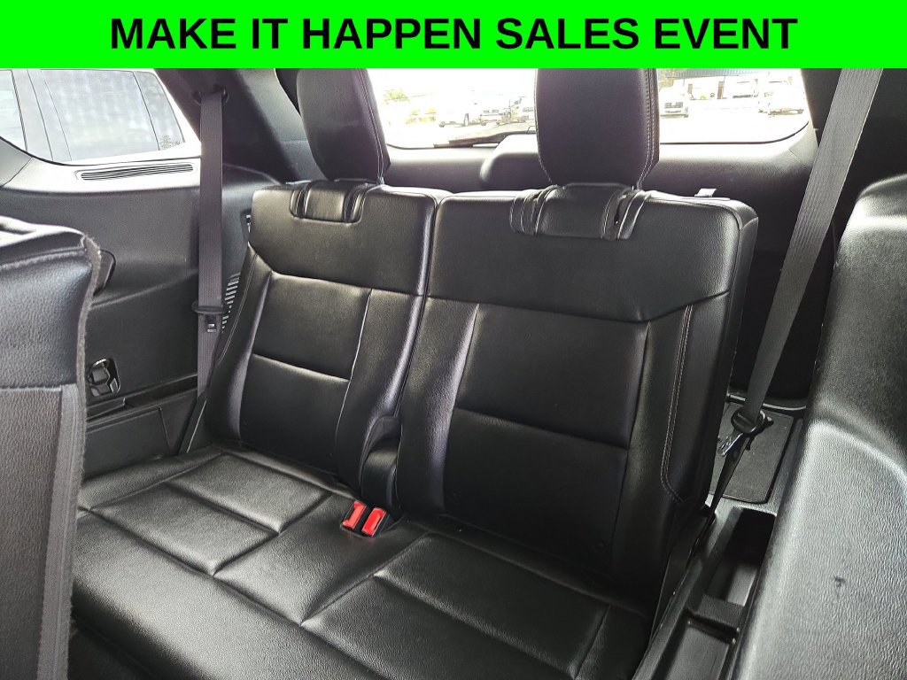 Used 2020 Ford Explorer XLT w/ Equipment Group 202A AWD/4WD image 15