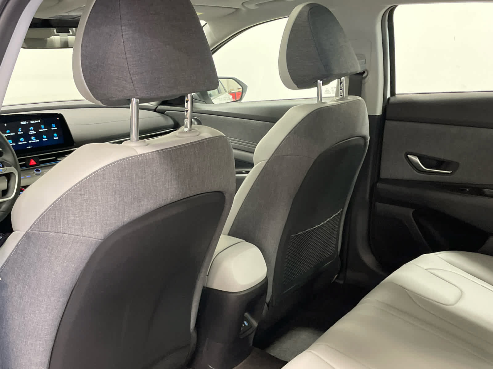 New 2026 Hyundai Elantra Limited FWD image 16