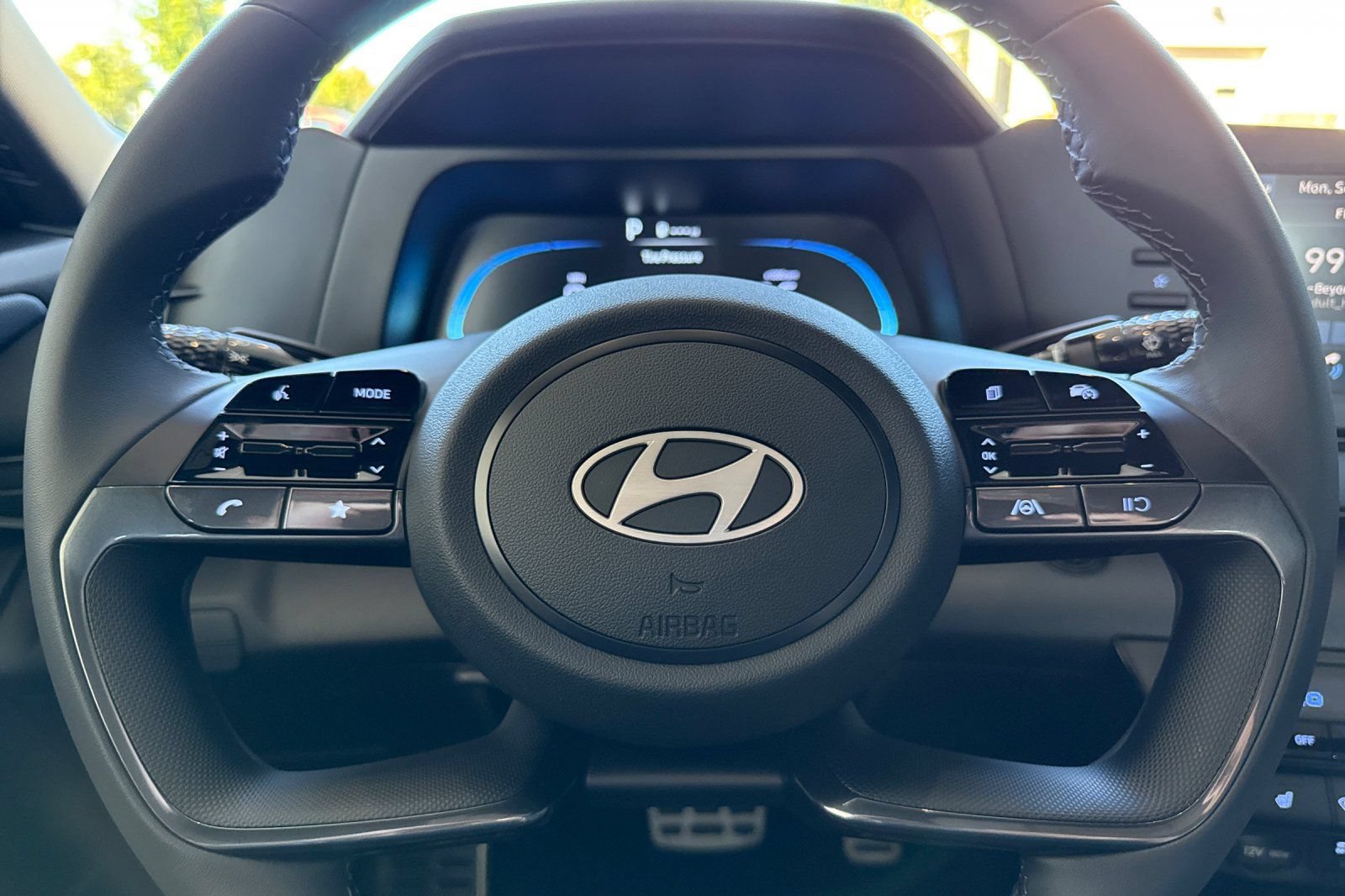 New 2026 Hyundai Elantra SEL Sport FWD image 21